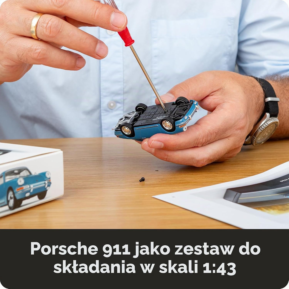 FRANZIS 67664 – Porsche 911 Adventskalender Emailleblau – kalendarz
