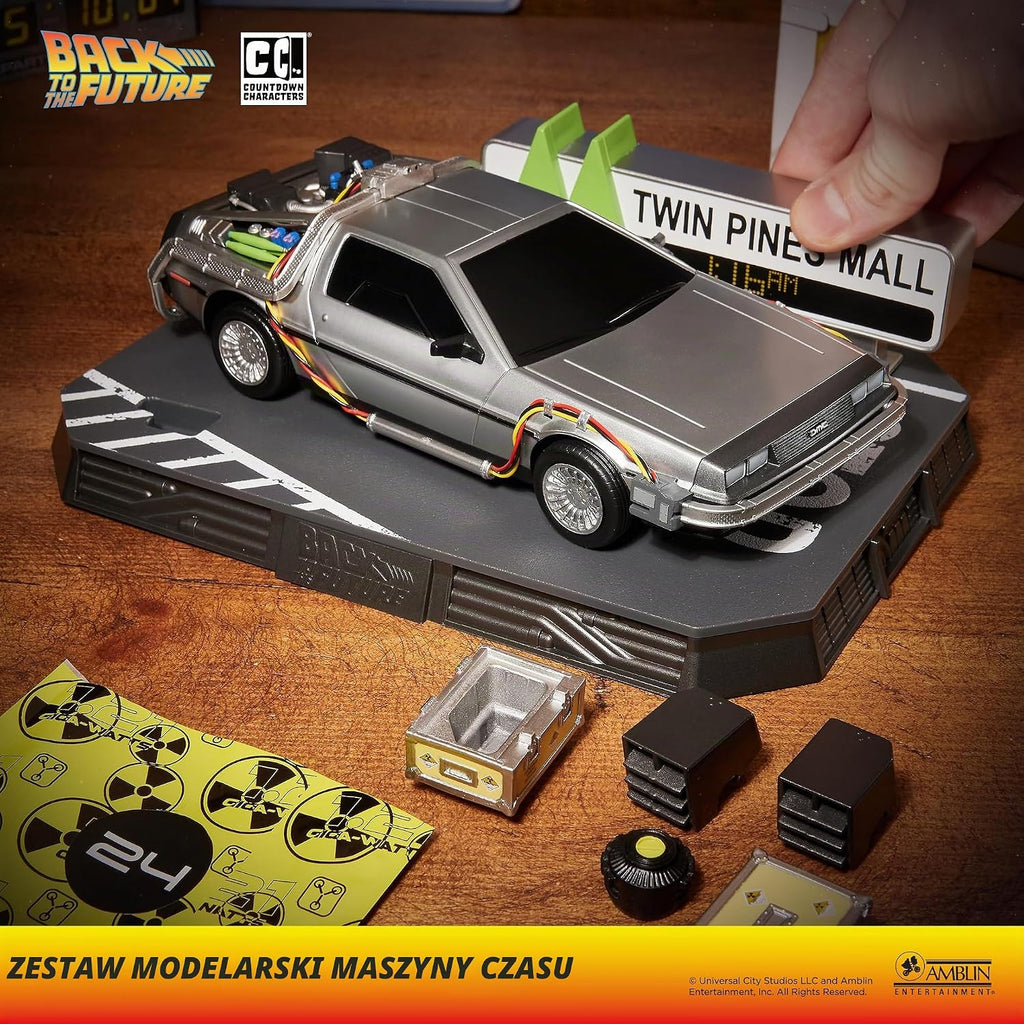 CC Countdown Characters CC Countdown Characters 2024 Twin Pines Mall DeLorean kalendarz adwentowy do zbudowania – 